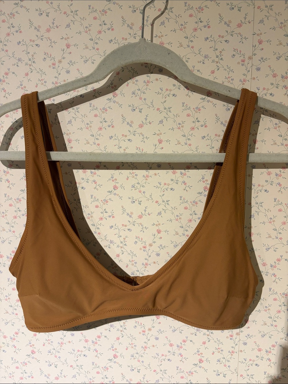 AE Voop Plunge Bikini Top in Camel - Size M - Picture 4 of 7